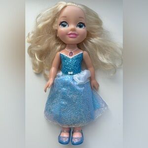 14” Disney Princess Cinderella Talking & Lights Up